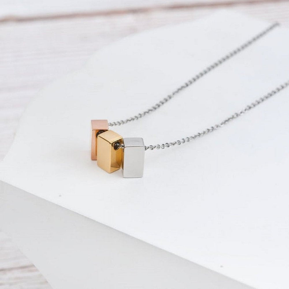 To My Bonus Mom Mother's Day Necklace, Bonus Mom Cube Necklace, Mother's Day Gift for Step Mom, Necklace and Card Gift for Step Mom [Multi-Color Cube, No-Personalized Card]