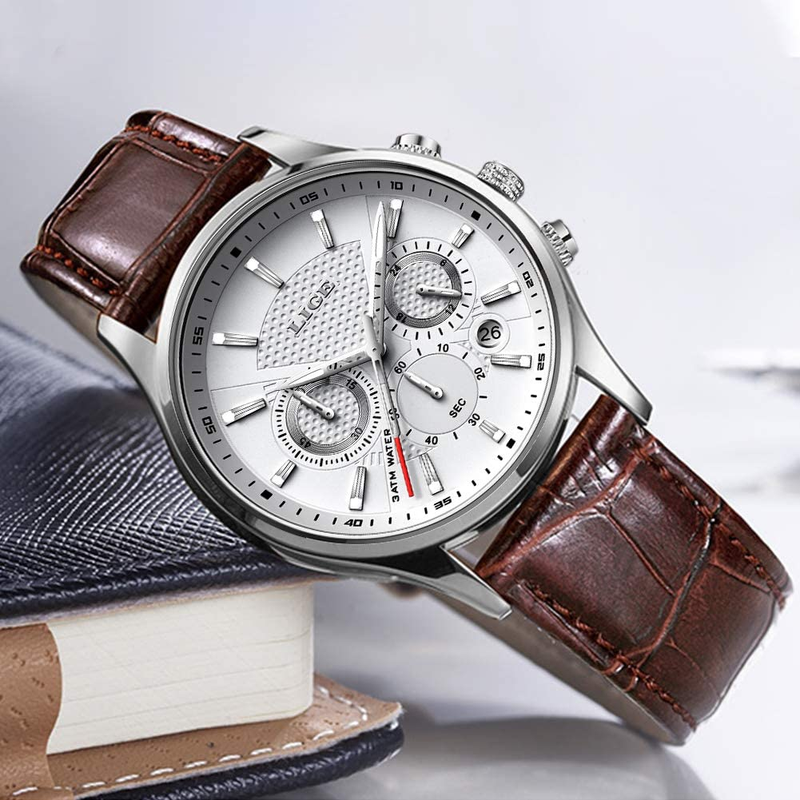 Men's Leather Band Analog Quartz Watch with Round Dial