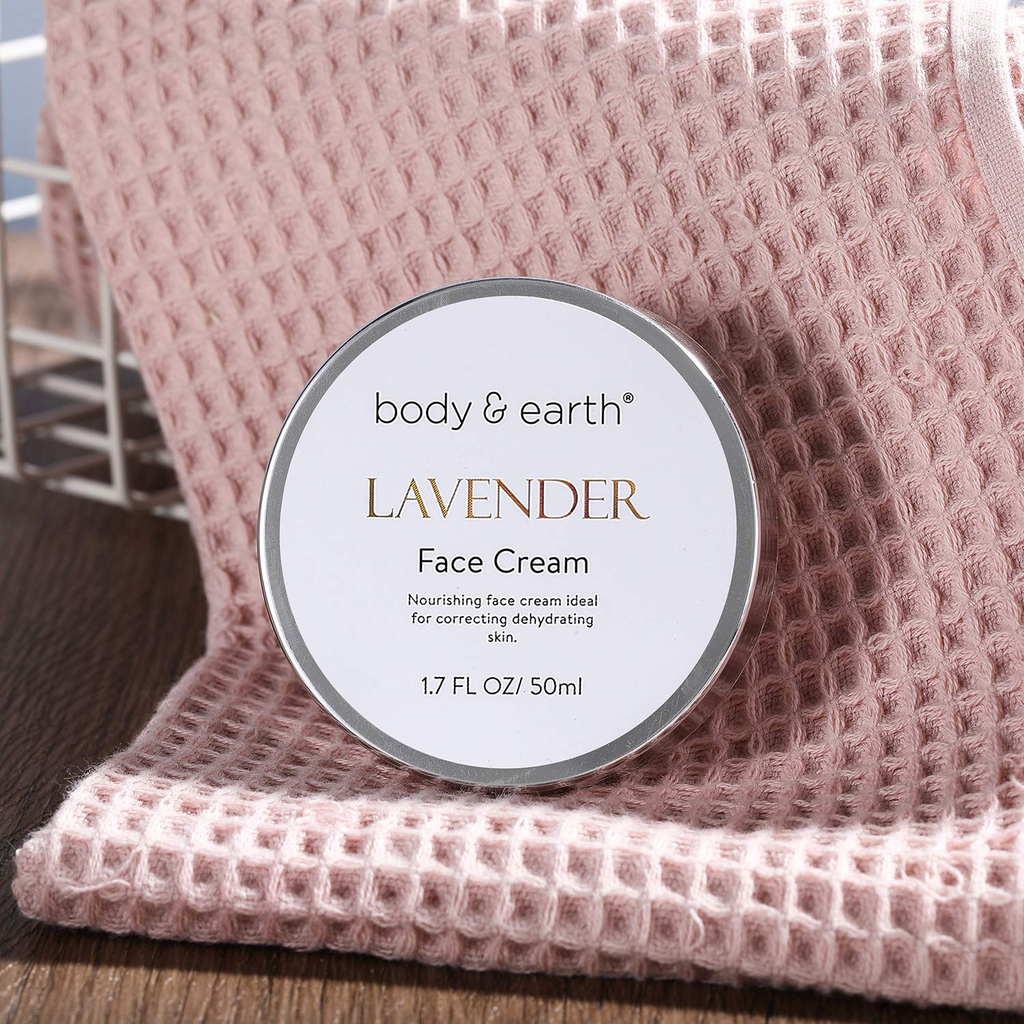 Gift Box for Women - Bath and Body Gifts for Women, Body & Earth Luxurious 6 Pcs Spa Gift Set Lavender Scent with Bubble Bath, Shower Gel, Hand&Face Cream, Body Lotion, Self Care Women Christmas Gifts