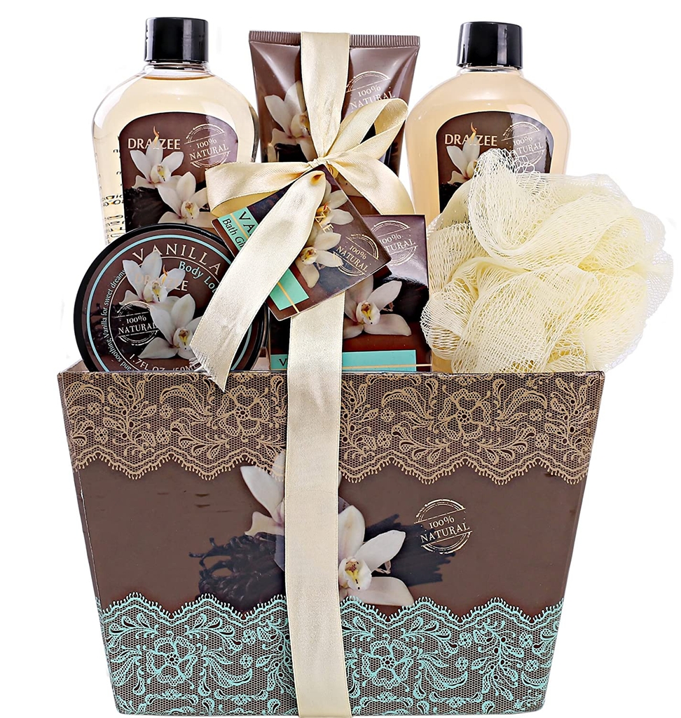 Spa Basket for Women W/Refreshing “Seductive Vanilla” Fragrance by Draizee- #1 Best Gift for Valentine – Luxury Bath & Body Set Includes 100% Natural Cream’S Lotion’S & Much More!